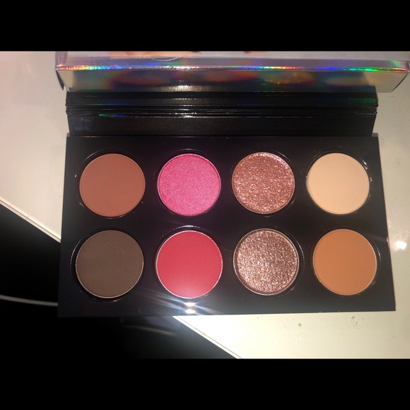 Mac Selena Eyeshadow Palette - Picture 7 of 9